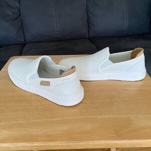 Ladies UGG white leather slip on sneakers